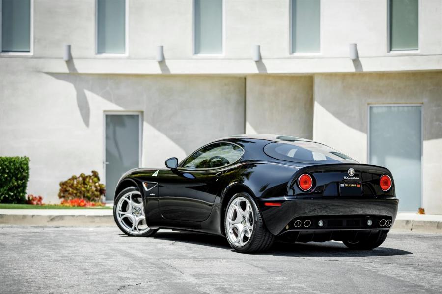  Alfa Romeo 8C Competizione 2008 года  (фото 25 из 143)